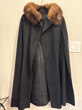 Classic Black Trench Coat with Brown Fur Collar